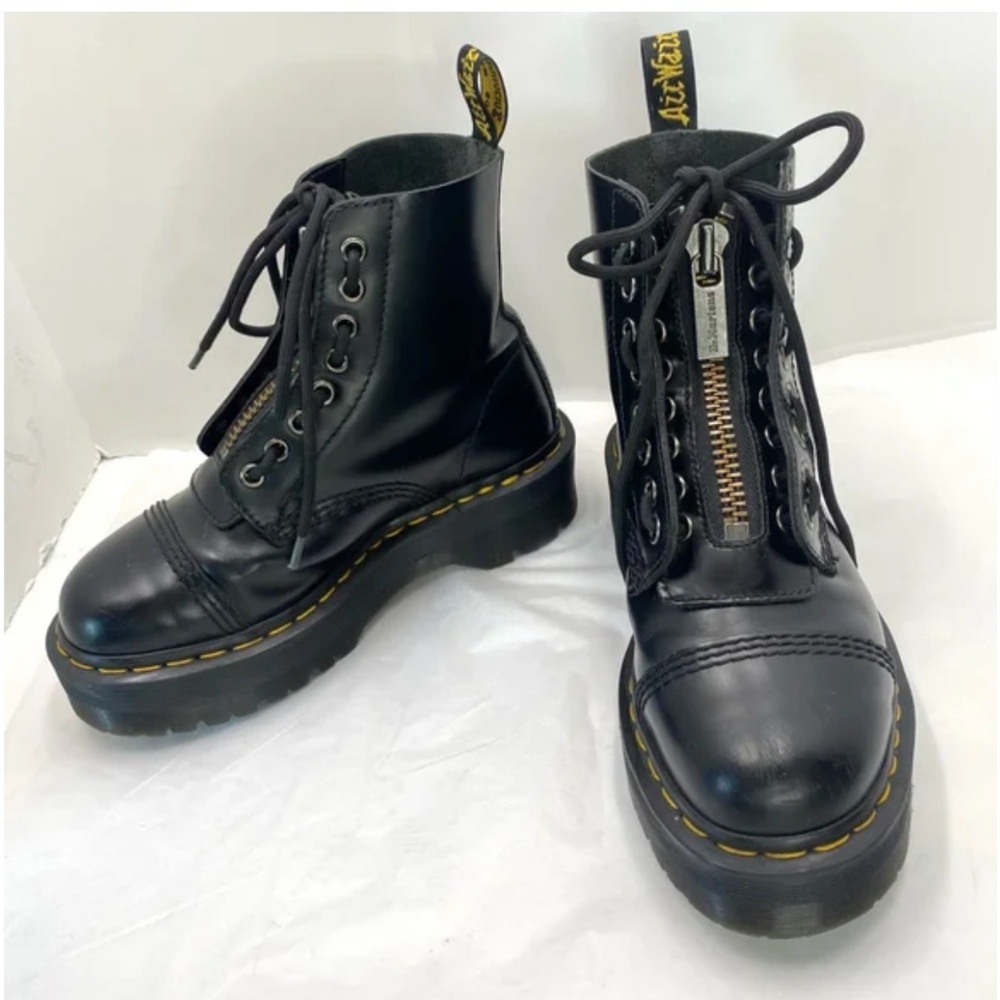 Dr. Martens Sinclair Boots